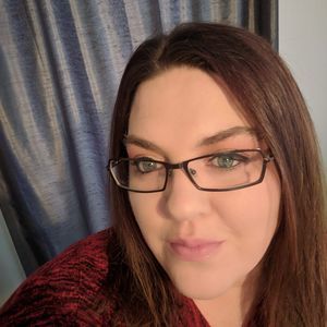 Meet your Posher, Elisa